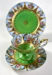 LORIS PORCELAIN  - CONJUNTO DE XICARA DE COLEÇÃO 'DEMITASSE', PIRES E PRATO DE SOBREMESA ESTILO ROCOCÓ/ NEOCLÁSSICO EM PORCELANA EUROPÉIA, DECORAÇÃO DE CENAS GALANTES RETRATADAS NAS RESERVAS , MEDALHÕES, SAO CONHECIDAS COMO CENAS DE 'COURTING COUPLE' CASAL GALANTE. MEDIDAS DA XICARA 7 CM DE ALTURA X 9 CM DE BOCAL / PIRES 14,5 CM / PRATO 20 CM