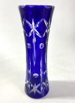 LINDO VASO EM CRISTAL EUROPEU LAPIDADO. MEDIDAS: