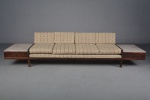 CELINA DECORAÇÕES-RARO SOFA PARA 4 LUGARES EXECUTADO EM JACARANDA COM BELO ACABAMENTO, PEÇA POSSUI M