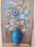 QUADRO- Um lindo quadro  de óleo sobre tela, da pintora Ana Paula  , natureza morta, retratando um vaso de flores, medindo  com moldura 77 x 53cm e só tela 59 x 35cm, em excelente estado.