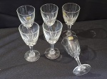 CRISTAL LUMINARC - 6 lindas taças para licor em cristal luminarc francês, medindo 13,7x6,5cm. como novas.