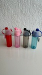 DIVERSOS - Lote contendo 4 garrafas plásticas de 600ml com borrifador. Garrafas novas com etiquetas do fabricante.