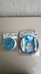 DIVERSOS - Lote com 2 itens - [Item 1] Um prato térmico infantil de 450ml com proteção antibacteriana, com 2 colheres e ventosa; [Item 2] Uma tigela infantil de 240ml com proteção antibacteriana, com 1 colher tampa e ventosa. | Ambos produtos são da marca Plasútil Baby, na embalagem original.
