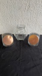 DIVERSOS - Lote com 2 itens (3 peças) - [Item 1] Dois baleiros de vidro com tampa rose gold medindo aproximadamente 17x10x15cm. Em peprfeito estado. [Item 2] Um baleiro sem tampa medindo aproximadamente 17x6x12cm.