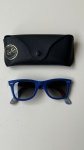 COLECIONISMO - Óculos de sol Ray Ban Wayfarer RB2140 Special Series #10 código 1134/71, coleção Rare Prints Special Series armação azul com estampa interna colorida tipo patchwork/plaid, produção entre 2012 e 2014 com case original, madehand in Italy, em ótimo estado.