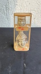 BEBIDAS - Kit contendo uma garrafa de Pisco Acholado de 100ml da marca EL SOCABON com teor alcoolico de 42% de origem Arequipa Peru, acompanha copo. Garrafa e copo com design de figuras Incas. Nao nos resposabilizamos pelo teor do liquido.
