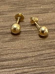 OURO - PAR DE BRINCOS DE BOLINHA, OURO 18K COM TARRACHA CHUPETINHA, PESO 0.3 GRAMAS