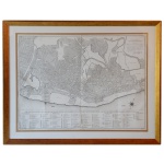 MAPA DA CIDADE DE LISBOA EM -1650 - Antes do terremoto - Por João Nunes Tinoco. Planta da cidade com todas as Ruas e Praças da cidade dos muros adentro com as declarações postas em seu lugar. Lisboa 1650. Impresso com o contorno colorido em vermelho. Marcas do tempo. Coleção particular Luiz Antônio Borges. Rara peça, é um retrato da configuração da cidade antes do terremoto que arrasou a cidade século XVIII. 55 x 72 cm (MI). 70 x 88 cm (ME).