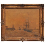 THOMAS DUDLEY (18571935)  Atribuido. Embarcações Francesas em um Cais com um Farol ao fundo. Óleo s/ tela. Ass. cid. 53 x 65 cm (MI). 71 x 84 cm (ME). Necessita de limpeza. A composição retrata uma grande embarcação exibindo a bandeira da França enfrentando águas agitadas próximas à entrada de um porto com píer e um farol. O céu e a atmosfera carregam tons quentes e dramáticos de um fim de tarde ou amanhecer nebuloso. Apresenta-se em uma imponente moldura de época entalhada e dourada, com uma placa de identificação em metal fixada na parte inferior central