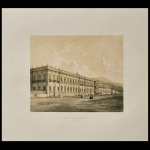 VICTOR FROND - Brésil Pittoresque, de Charles Ribeyrolles - O imponente edifício retratado na gravura é o antigo Hospício de Pedro II (identificado na legenda original em francês como Hôpital de Pédro II), localizado na Praia Vermelha, no Rio de Janeiro. Criado por decreto imperial em 1841 e inaugurado oficialmente em 1852, ele foi o primeiro hospital psiquiátrico do Brasil e o segundo da América Latina. Sua construção foi uma homenagem à coroação e maioridade do Imperador Dom Pedro II. O imponente prédio de linhas simétricas foi edificado seguindo os rígidos padrões da arquitetura neoclássica e inspirado em modelos hospitalares e psiquiátricos europeus da época. Com a Proclamação da República, a instituição foi laicizada e rebatizada como Hospício Nacional de Alienados. 68 x 54 cm.