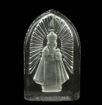 JIZERSKÉ SKLO - Ícone vintage em cristal tcheco feito à mão com figura em relevo do Menino Jesus de Praga, med. 6,5X10cm 