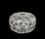 RCR ITALY - Bomboniere italiana em cristal de chumbo 24%, com borda ondulada e decorações geométricas, med. 12cm de diâmetro e 7cm de altura. Apresenta bicados na borda.