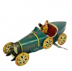 Bugatti T-35  - Brinquedo mecânico em lata estilo vintage com condutor, motor a corda, med. 17cm. Corda não funciona.