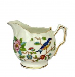 AYNSLEY ENGLAND - Pequena leiteira em porcelana inglesa no padrão Pembroke decorada com pássaro colorido e flores com detalhes em dourado, med. 7cm de altura.