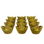 Conj. com 12 enfeites em plástico no formato de lingotes de ouro chineses (Yuan Bao) usados para decoração do Ano Novo ou Feng Shui, med. 5,5cm 