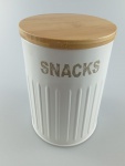 Lata recipiente para Lanches com tampa em Madeira . Medindo : 16x11cm.