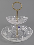 SOGA CRYSTAL - Doceira em cristal japones decorado com flores. Haste dourada. Med. 25 x 21 cm