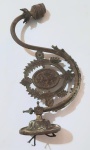 Antigo Aplique Frances em bronze Art Nouveau, em belíssima fundição para uma lâmpada, SEC. XIX. Med. 25 cm comprimento.