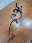 Lindo Suporte em ferro trabalhado. Med. 50cm comprimento.