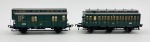 COLECIONISMO: Ferromodelismo VAGÕES DE LOCOMOTIVA - FLEISCHMANN - Lote com 2 vagões de locomotiva elétrica em ferro, lindas peças de colecionador, país de origem: Alemanha. Escala HO e 6 (SEIS) POSTES DE ILUMINAÇÃO para DIORAMA/FERROMODELISMO da FALLER. Sem teste