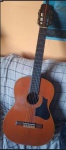 Violão de origem japonesa, modelo Yamato 50g, produzido em madeira, não possui cordas,, medidas XXXXXX.
