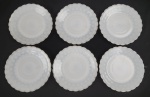 Lote contendo 6 pratos para sobremesa em opalina branca com padrão conhecido como bubble (bolhas) devido as  saliências circulares na parte externa da marca ANCHOR HOCKING/USA. DEc 1950, diâmetro 17cm, possui bicados.