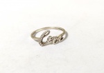 Fashion Luxo Jóias, Anel Love, Monte Carlo Jóias, em Prata de Lei 925, Aro 18,5, letra C cravejada de Cristais. Peso total 1,35gr