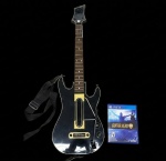 Guitarra Guitar Hero Live para PlayStation 4 em ótimo estado, com poucas marcas de uso e funcionando perfeitamente. Compatível com PS4 e PC. Acompanha jogo original Guitar Hero Live e correia. Ideal para quem gosta de jogos musicais e quer se divertir com uma das franquias mais famosas do gênero. Pronta para uso.