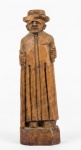 Escultura de Padre Cícero esculpida em madeira. Med.: 15x2,5x4,5cm. Corrimboque Artesanais - Fortaleza/CE.