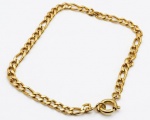 Pulseira de ouro 18k com elos achatados estilo Grumet e fecho mola redondo. 17 cm. Peso: 6.3g.