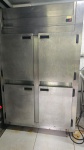 Câmara Fria : Refriferador de alta potência  c/ 4 portas 220V Medidas : A 195 cm L 123 cm C 57 cm. RETIRADA NA CIDADE DE PARATY