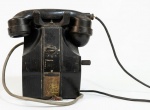 Antigo telefone inglês em baquelite preto do fabricanteTMC (Telephone Manufacturing Co.) Iten de colecionador.