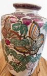 Vaso chinês. Altura 31cm. Largura 18cm Boca 11cm.