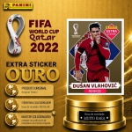 2022 - DUSAN VLAHOVIC OURO - EXTRA ROOKIE (Sérvia) - Figurinha Original PANINI do Álbum da COPA DO MUNDO FIFA 2022 - Raridade - Muito Rara - Imagem ilustrativa de uma das peças do acervo, o cliente vai receber a figurinha descrita neste anúncio