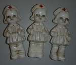 Vintage - 3 (três) Antigas bonecas enfermeiras de plástico déc. 50/60, altura aprox. 16,5cm.