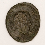 Numismática, Europa Peça para Ser Devidamente Estudada e Classificada. O Antigo Proprietário Acumulou Peças Provenientes de Grande Parte da Europa, Porem Nunca Classificava ou Catalogava Oportunidade para Boas Descobertas. Boa Sorte. 3,2g 20mm
