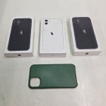 caixas originais para iphone. Qualquer duvida entrar em contato pelo whatsaap: 11948723970 ou pelo nosso email: loucoporantiguidades@gmail.com. OBS: A sua participação em nosso leilão ajuda em causas animais.
