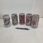 Latas antigas de Time Corinthians, Santos, Vasco, Flamengo, São PauloQualquer duvida entrar em contato pelo whatsaap: 11948723970 ou pelo nosso email: loucoporantiguidades@gmail.com. OBS: A sua participação em nosso leilão ajuda em causas animais.