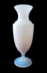 Vaso em opalina de Sévres, assinado, Frnaça cerca de 1890, 23 cm