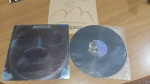 Lp Disco Vinil Milton Nascimento "Minas" . Produto original, Com encarte, capa em regular estado de conservação, com sinais de uso, manuseio e desgastes. Disco com plastico protetor, pode conter poeira e riscos, mesmo que superficiais, podendo ocasionar algum nível de ruído na audição.Itens vendidos no estado que apresentam as fotos, qualquer dúvida por gentileza entrar em contato com nosso Whatsapp (24)992260836 para esclarescimentos até o dia anterior ao pregão!!!