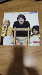 Lp Disco Vinil Tony Orlando & Dawn "He Don´t Love You" . Produto original, capa em regular estado de conservação,com o selo "invendável produto apenas para divulgação" com sinais de uso, manuseio e desgastes. Disco com plastico protetor, pode conter poeira e riscos, mesmo que superficiais, podendo ocasionar algum nível de ruído na audição.Itens vendidos no estado que apresentam as fotos, qualquer dúvida por gentileza entrar em contato com nosso Whatsapp (24)992260836 para