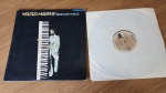 Lp Disco Vinil Walter Murphy "Rapsody in Blue" . Produto original capa com leve desgaste na contra capa, com sinais de uso e manuseio. Disco  pode conter poeira e riscos, mesmo que superficiais, podendo ocasionar algum nível de ruído na audição.Itens vendidos no estado que apresentam as fotos, qualquer dúvida por gentileza entrar em contato com nosso Whatsapp (24)992260836 para esclarescimentos até o dia anterior ao pregão!!!
