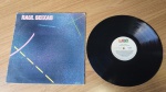 Lp Disco de Vinil Raul Seixas " O segredo do Universo" . Produto original, capa com sinais de uso e manuseio, pode haver desgaste. Disco pode conter poeira e riscos, mesmo que superficiais, podendo ocasionar algum nível de ruído na audição.Itens vendidos no estado que apresentam as fotos, qualquer dúvida por gentileza entrar em contato com nosso Whatsapp (24)992260836 para esclarescimentos até o dia anterior ao pregão!!!