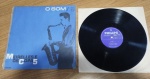 Lp Disco de Vinil Meirelles e os Copas. Produto original, capa com sinais de uso e manuseio, pode haver desgaste. Disco pode conter poeira e riscos, mesmo que superficiais, podendo ocasionar algum nível de ruído na audição.Itens vendidos no estado que apresentam as fotos, qualquer dúvida por gentileza entrar em contato com nosso Whatsapp (24)992260836 para esclarescimentos até o dia anterior ao pregão!!!