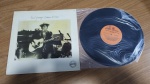Lp Disco de Vinil Neil Young "Comes a time". Produto original, capa com sinais de uso e manuseio, pode haver desgaste. Disco pode conter poeira e riscos, mesmo que superficiais, podendo ocasionar algum nível de ruído na audição.Itens vendidos no estado que apresentam as fotos, qualquer dúvida por gentileza entrar em contato com nosso Whatsapp (24)992260836 para esclarescimentos até o dia anterior ao pregão!!!