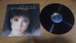 Lp Disco de Vinil Promocional Importado Miami Sound Machine "Primitive Love". Produto original, capa com sinais de uso e manuseio, pode haver desgaste. Disco pode conter poeira e riscos, mesmo que superficiais, podendo ocasionar algum nível de ruído na audição.Itens vendidos no estado que apresentam as fotos, qualquer dúvida por gentileza entrar em contato com nosso Whatsapp (24)992260836 para esclarescimentos até o dia anterior ao pregão!!!