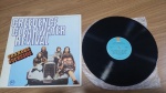 Lp Disco de Vinil Creedence Clearwater Revival "Grandes sucessos". Produto original, capa com sinais de uso e manuseio, pode haver desgaste. Disco pode conter poeira e riscos, mesmo que superficiais, podendo ocasionar algum nível de ruído na audição.Itens vendidos no estado que apresentam as fotos, qualquer dúvida por gentileza entrar em contato com nosso Whatsapp (24)992260836 para esclarescimentos até o dia anterior ao pregão!!!