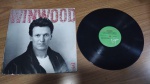 Lp Disco de Vinil Steve Winwood "Roll with it". Produto original, capa e contra capa com sinais de uso e mofo, pode haver desgaste. Disco pode conter poeira e riscos, mesmo que superficiais, podendo ocasionar algum nível de ruído na audição.Itens vendidos no estado que apresentam as fotos, qualquer dúvida por gentileza entrar em contato com nosso Whatsapp (24)992260836 para esclarescimentos até o dia anterior ao pregão!!!