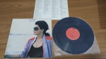 Lote com Lp Vinil Yoko Ono  "Its All Right", capa com sinais de uso e manuseio, pode haver desgaste. Disco pode conter poeira e riscos, mesmo que superficiais, podendo ocasionar algum nível de ruído na audição.Itens vendidos no estado que apresentam as fotos, qualquer dúvida por gentileza entrar em contato com nosso Whatsapp (24)992260836 para esclarescimentos até o dia anterior ao pregão