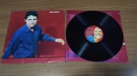 Lote com Lp Vinil Chico Buarque, capa com sinais de uso e manuseio, pode haver desgaste ou mofo. Disco pode conter poeira e riscos, mesmo que superficiais, podendo ocasionar algum nível de ruído na audição.Itens vendidos no estado que apresentam as fotos, qualquer dúvida por gentileza entrar em contato com nosso Whatsapp (24)992260836 para esclarescimentos até o dia anterior ao pregão